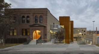 Store in 460 S Spring St