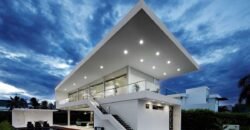 Villa in 1743 Griffith Park Blvd